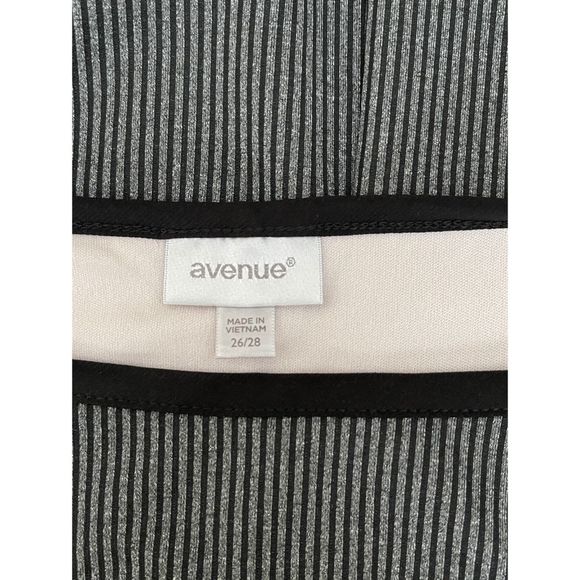 Avenue Women’s Pinstripe Sheath Dress (Size 26/28) - Picture 5 of 9